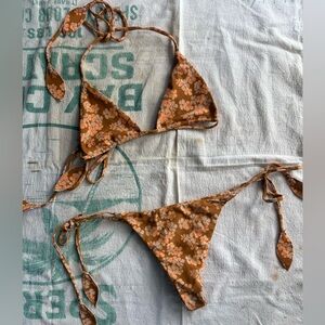 Benoa Lei bikini set small top large bottoms